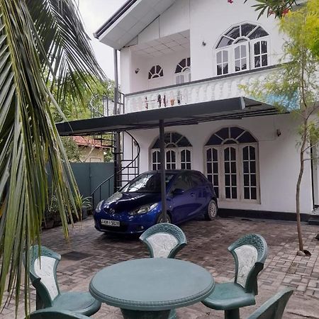 Hellen Homestay Negombo Exterior foto